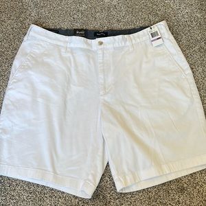 Nautica deck short classic fit. White. Waist size 38. 8.5inch inseam